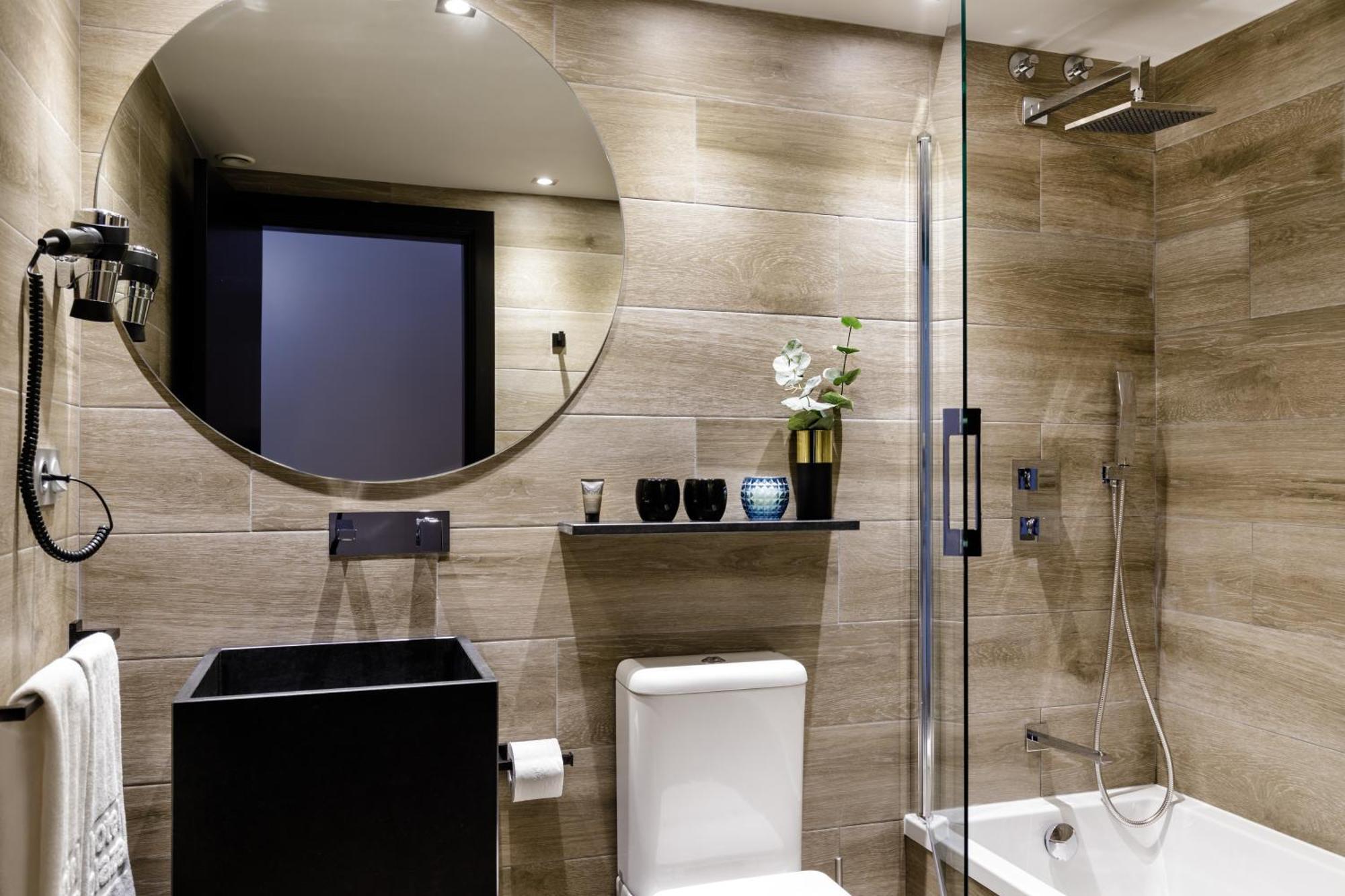 Suites Pamplona Plaza Екстериор снимка